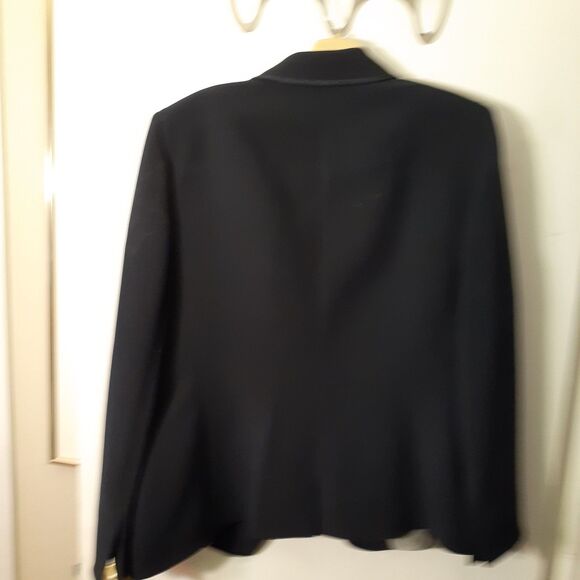 Tahari Arthur S. Levin Black Blazer Women's 18 Two Button Classic Traditional Xl - Picture 8 of 8